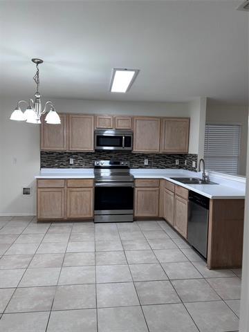 Building Photo - 1438 Eastview Dr