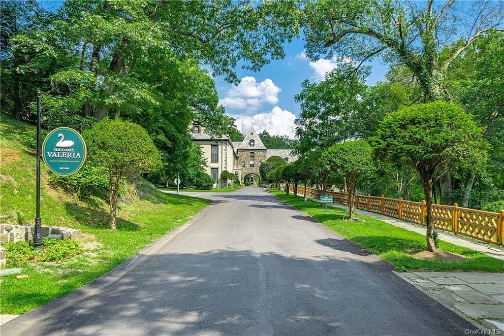 Historic Valeria - 341 Furnace Dock Rd