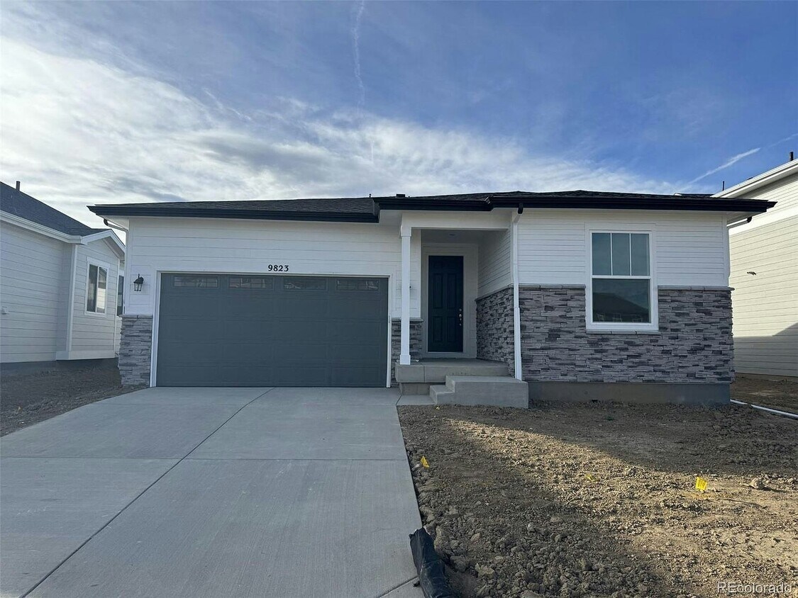 Photo - 9823 Ceylon Street