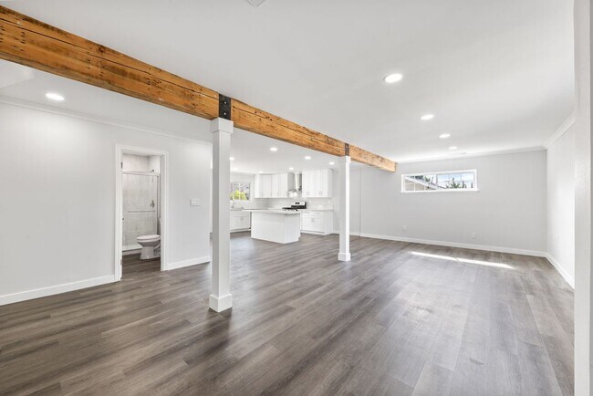 Foto del edificio - 1440 Cranmer Dr