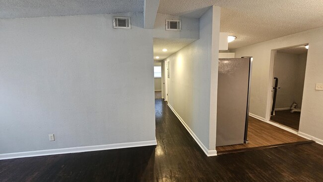 Building Photo - 3912 Robert C Weaver Dr
