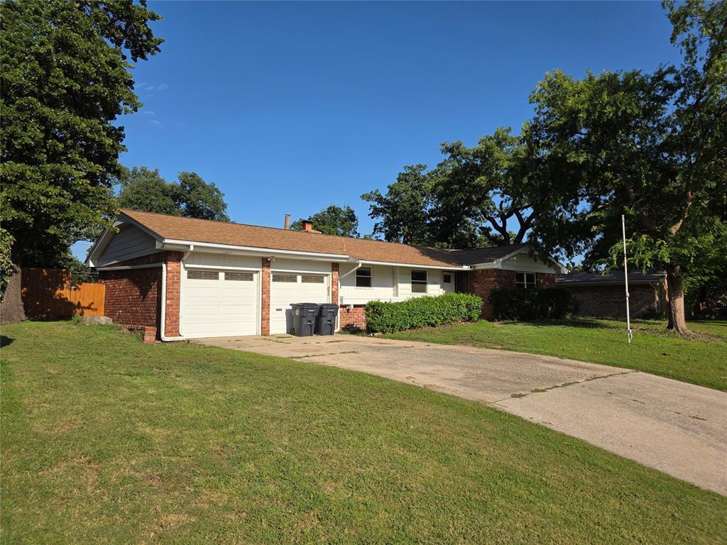 Primary Photo - 2708 N Holloway Ave