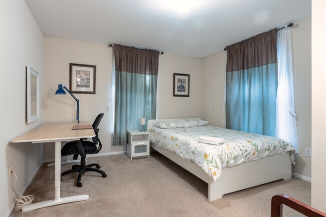 Foto del edificio - 615 N 44th St