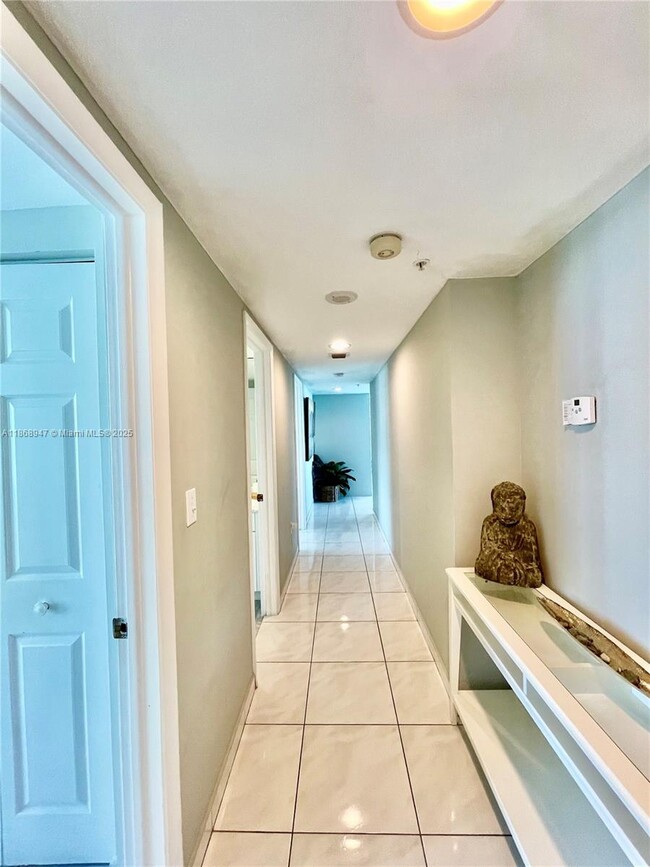 Foto del edificio - 800 Claughton Island Dr
