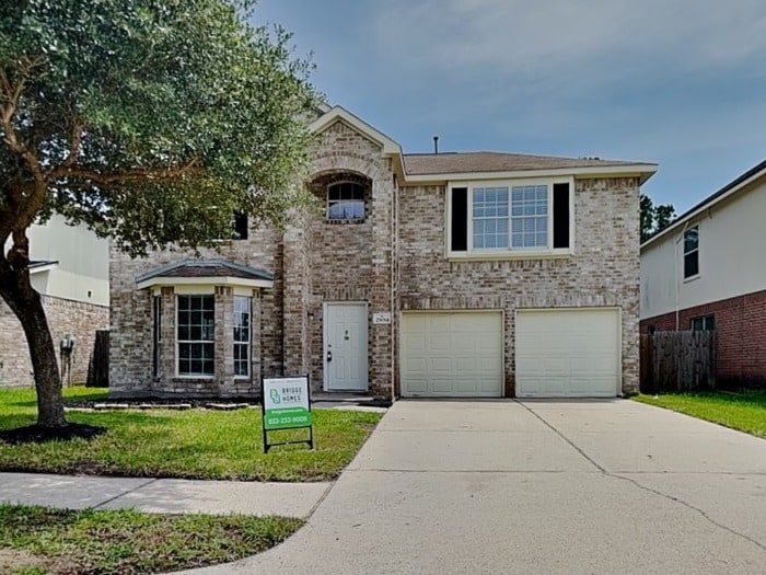 Primary Photo - 29014 Fox Fountain Ln