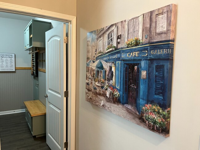 Foto del edificio - 331 Sonoma Dr