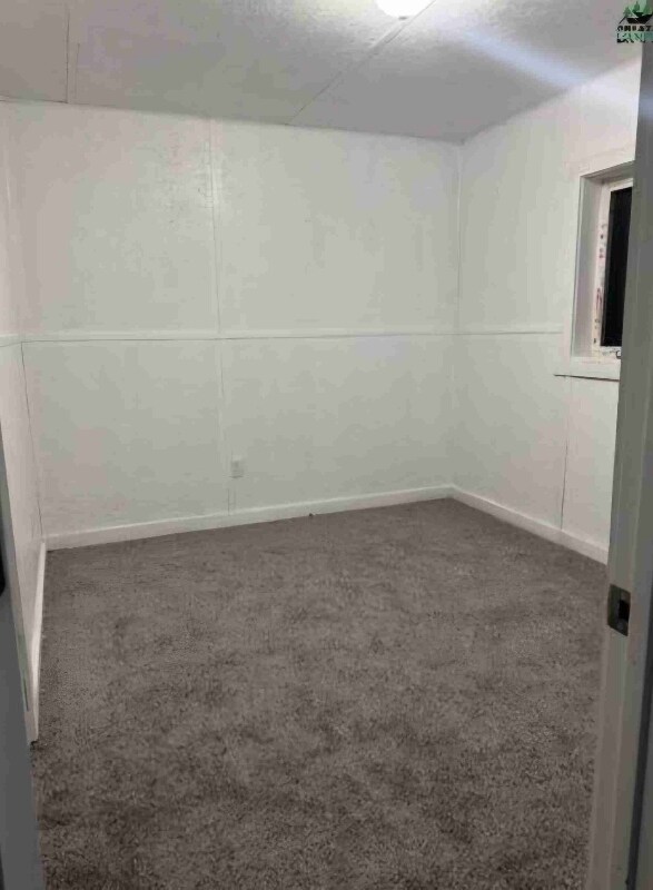 Foto del edificio - 2465-2465 Maria St