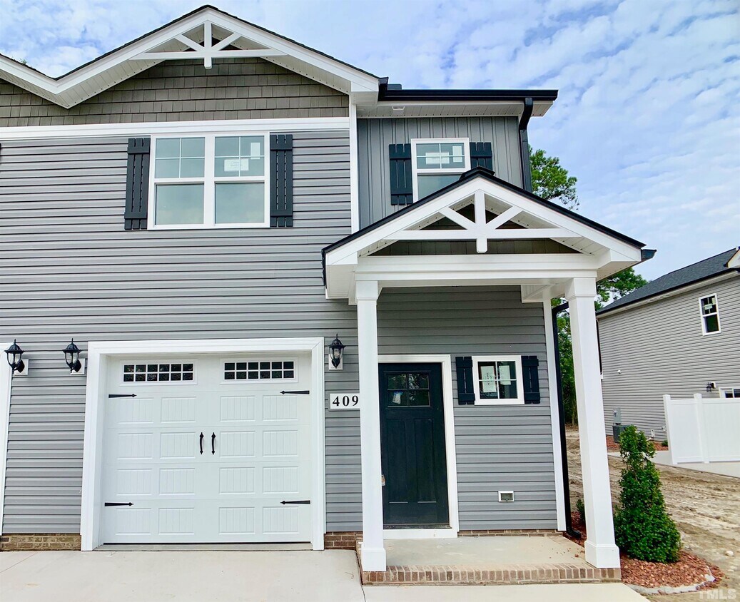 409 E 3rd St, Princeton, NC 27569 Townhome Rentals in Princeton NC