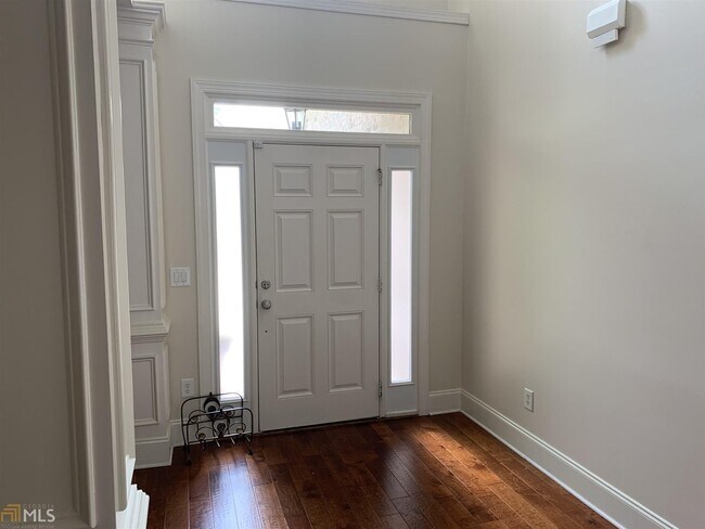 Building Photo - 2163 Oakdale Estates Ct