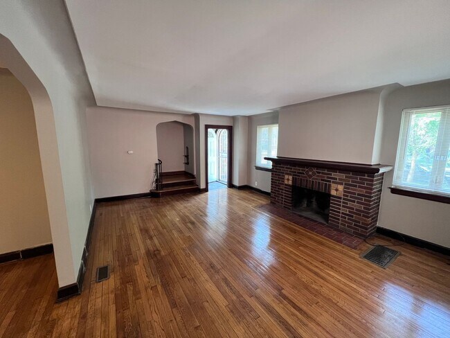 Foto del edificio - 5566 Kensington Ave