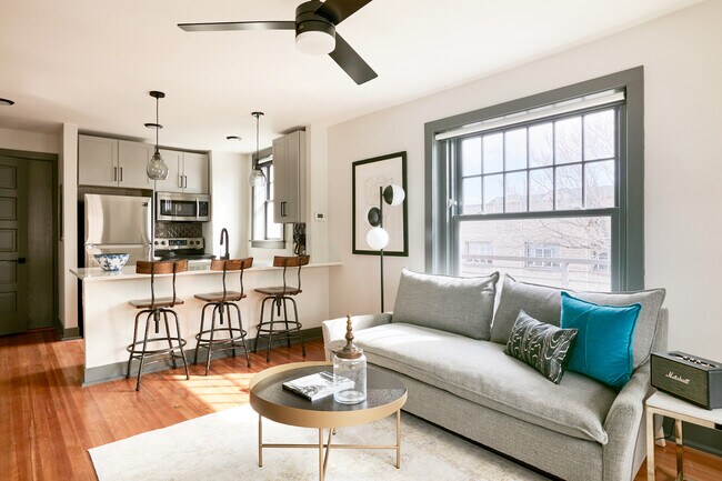 Foto del edificio - 630 E 16th Ave