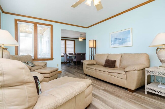 Building Photo - (W196) 710 Waynick Blvd, Unit A, Wrightsvi...