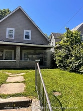 Building Photo - 1031 W 33rd St