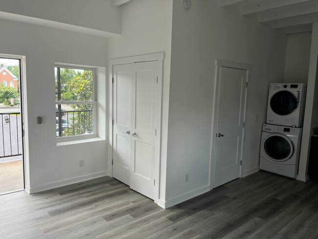 Building Photo - 2201 Princess Anne St