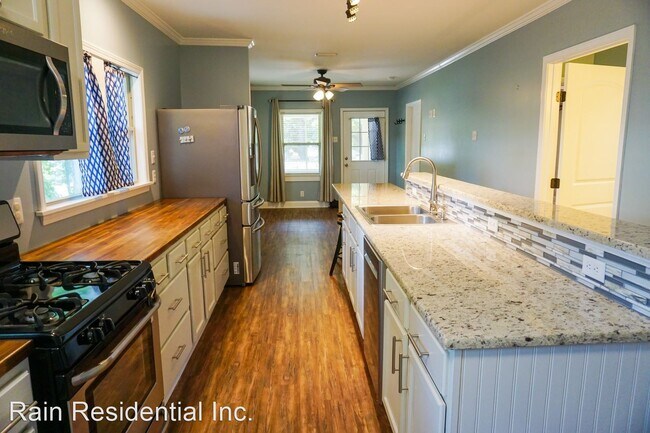 Building Photo - 2 br, 2 bath House - 308 Dewey Ave.