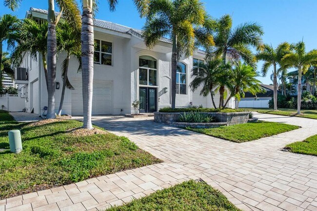 Foto del edificio - 5949 Seabird Dr S