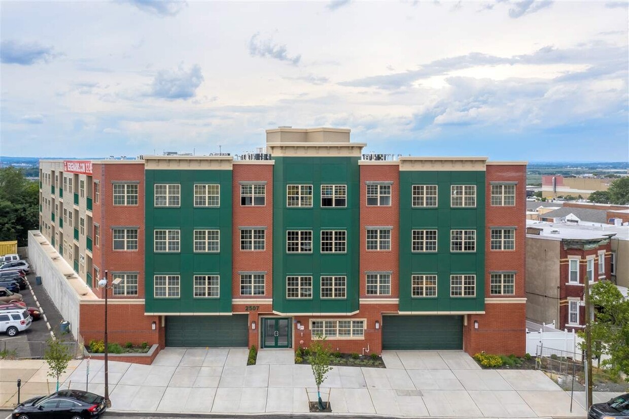 2507 John F. Kennedy Blvd Unit 209, North Bergen, NJ 07047 Apartment
