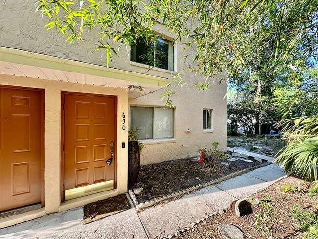 Building Photo - 630 Pavare Ct