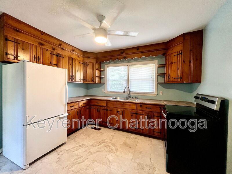 Primary Photo - 545 Wando Dr