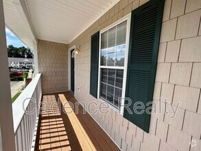 Building Photo - 4619 McClelland Dr