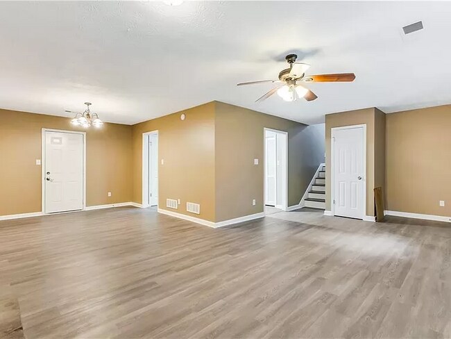 Building Photo - 3489 Mustang Dr