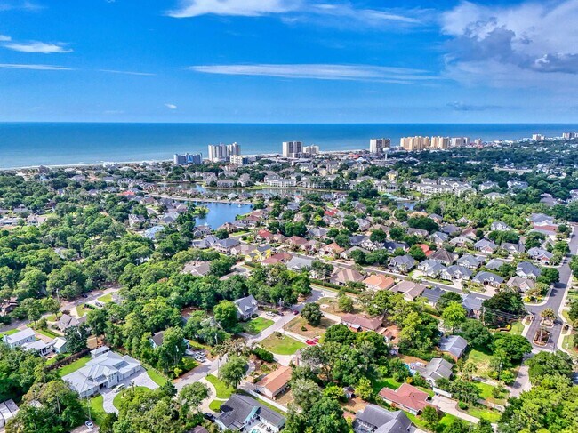 Foto del edificio - 807 Bellamy Rd