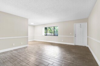 Building Photo - 414 Meadows Cir