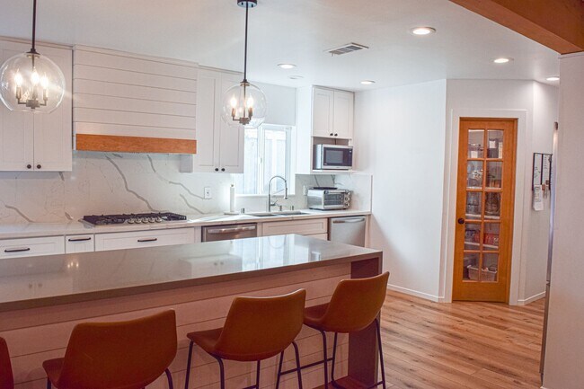 Foto del edificio - 4711 59th St