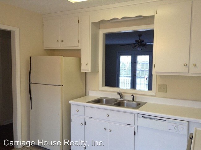 Foto del edificio - 170 Barrington Pl