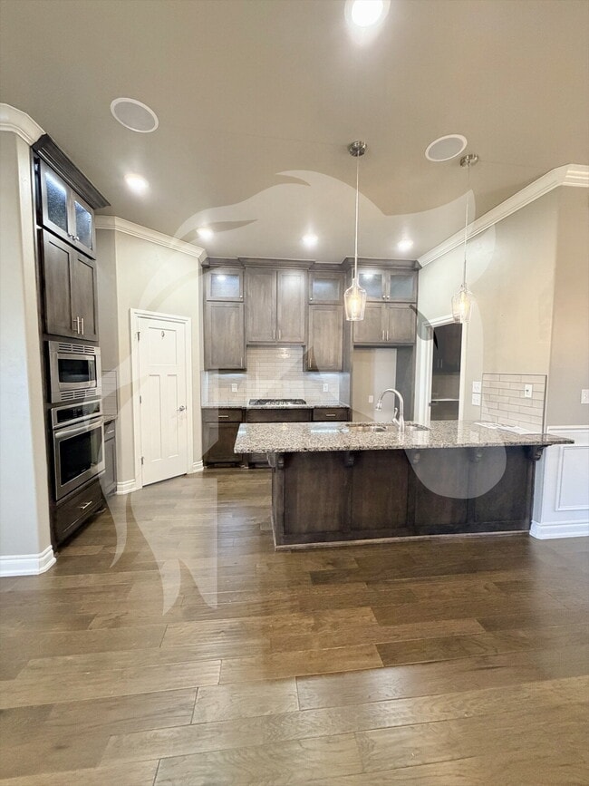 Foto del edificio - "Stunning 4-Bed Gem with Granite Touch & C...