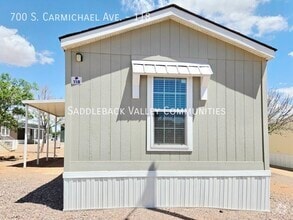 Building Photo - 700 S Carmichael Ave