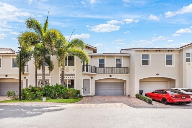 Photo - 1875 Highland Grove Dr Townhome