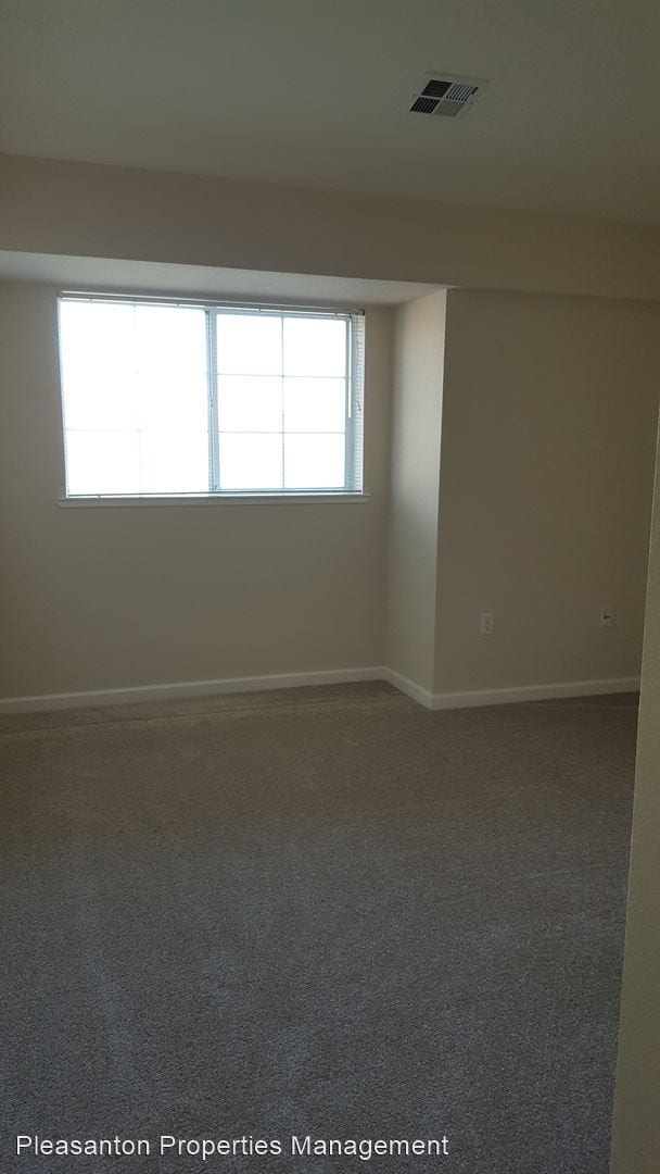 Building Photo - 3 br, 3 bath House - 118 Stone Pine Ln.