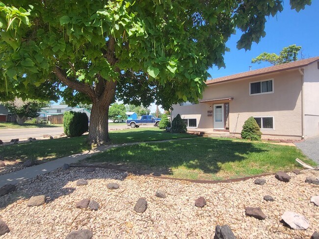 Building Photo - 3611 Devonshire Ln