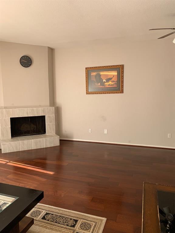 Foto del edificio - 7951 Knight Rd