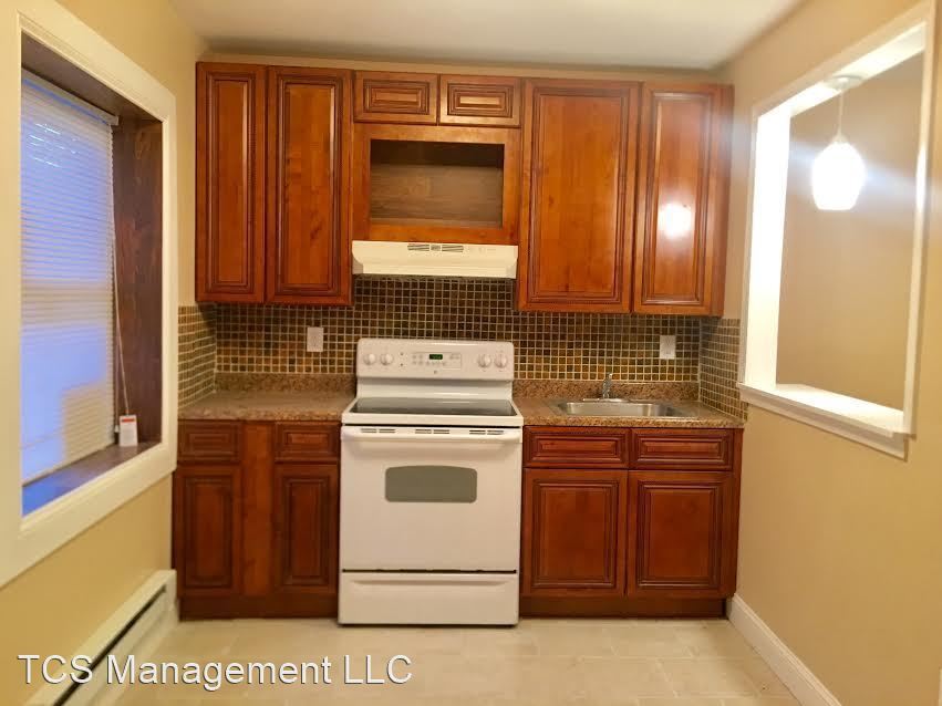 Primary Photo - 3 br, 1 bath House - 1027 South Frazier St...
