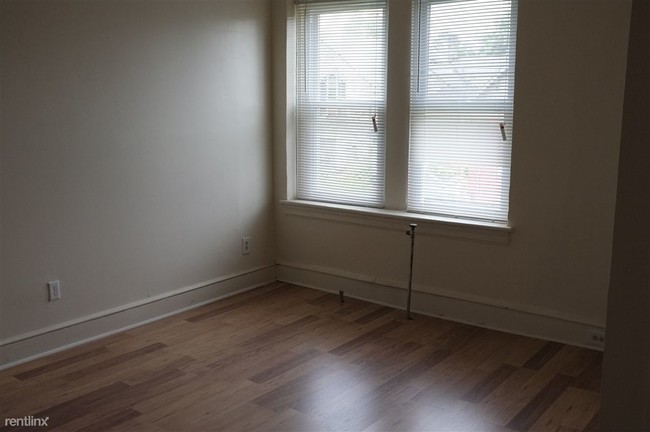 Building Photo - 1605 W Allegheny Ave