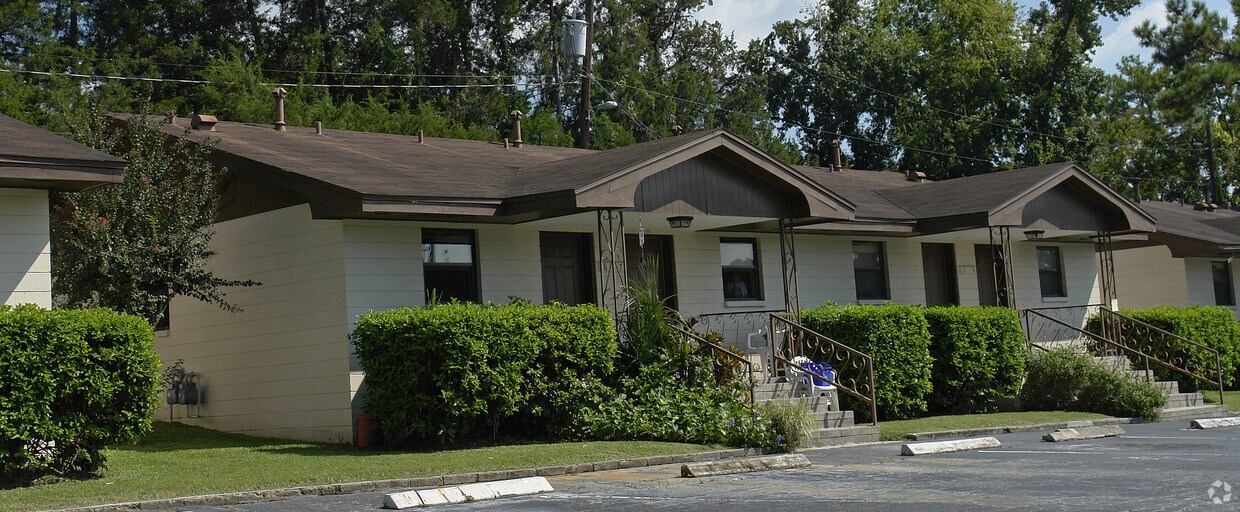 Building Photo - 1406 SW 18th Pl