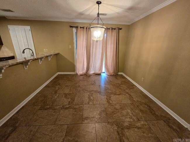 Building Photo - 3313 Henson Pl