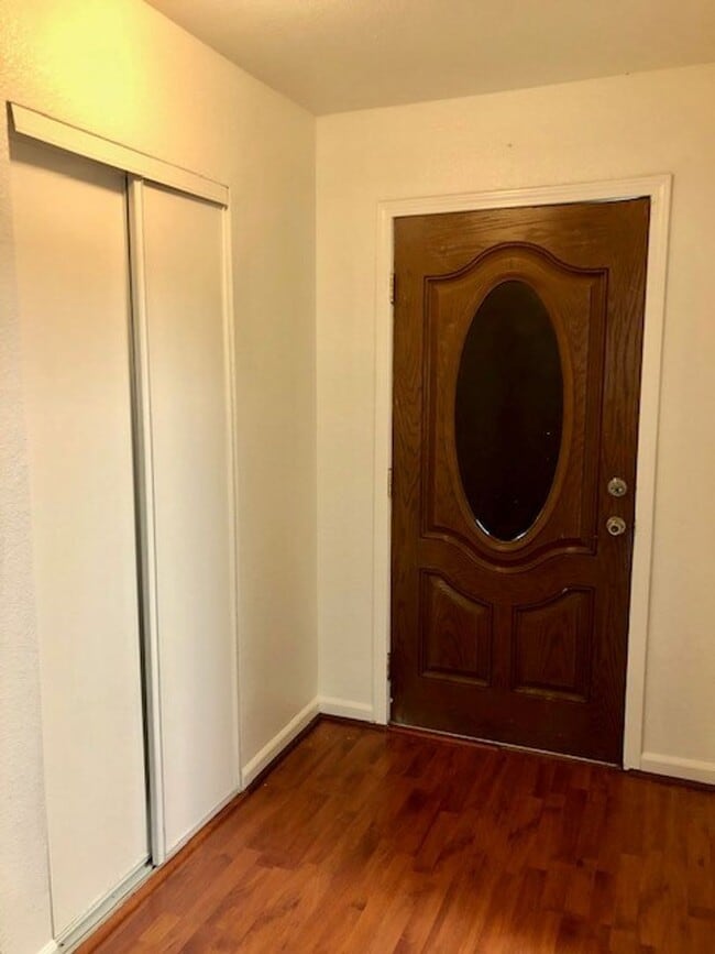 Foto del edificio - Nice 3 bed, 2 bath home in Carmichael