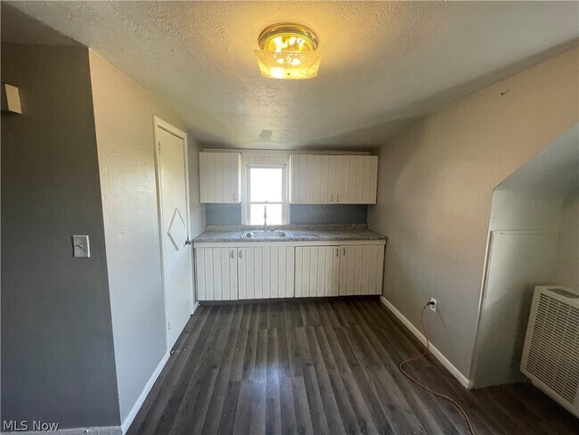 Foto del edificio - 3217 E 132nd St