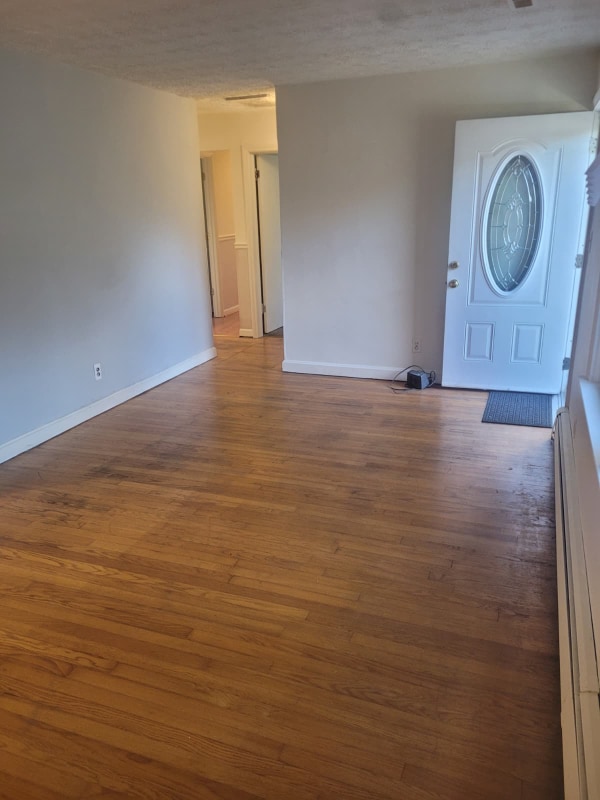 Foto del edificio - 10926 Riverview Rd