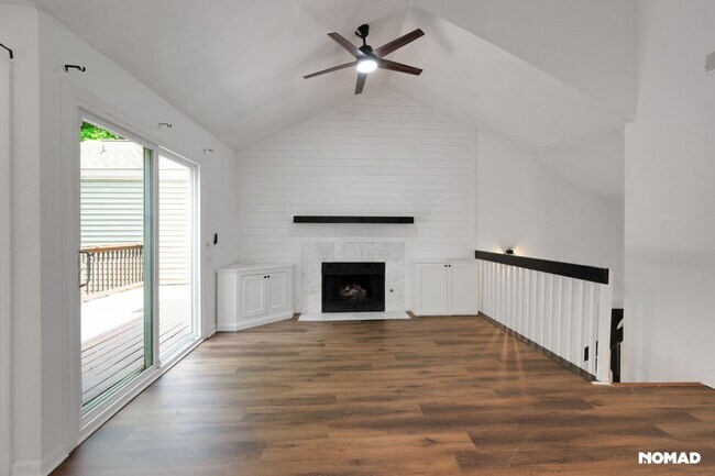Foto del edificio - Charming 2BR Condo in Atlanta