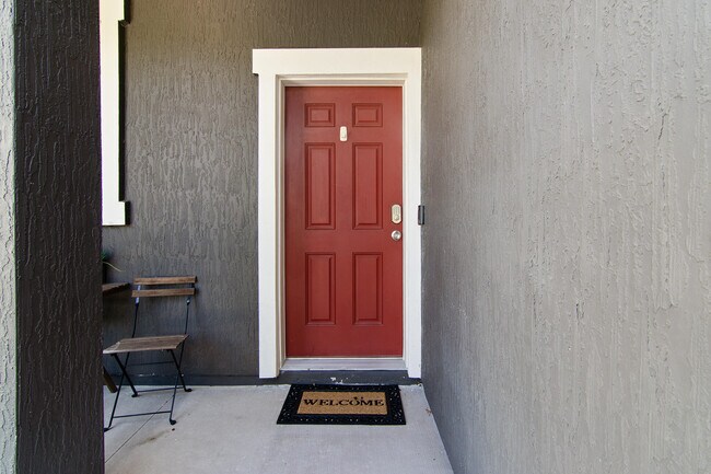 Foto del edificio - 3268 Chestnut Ridge Way