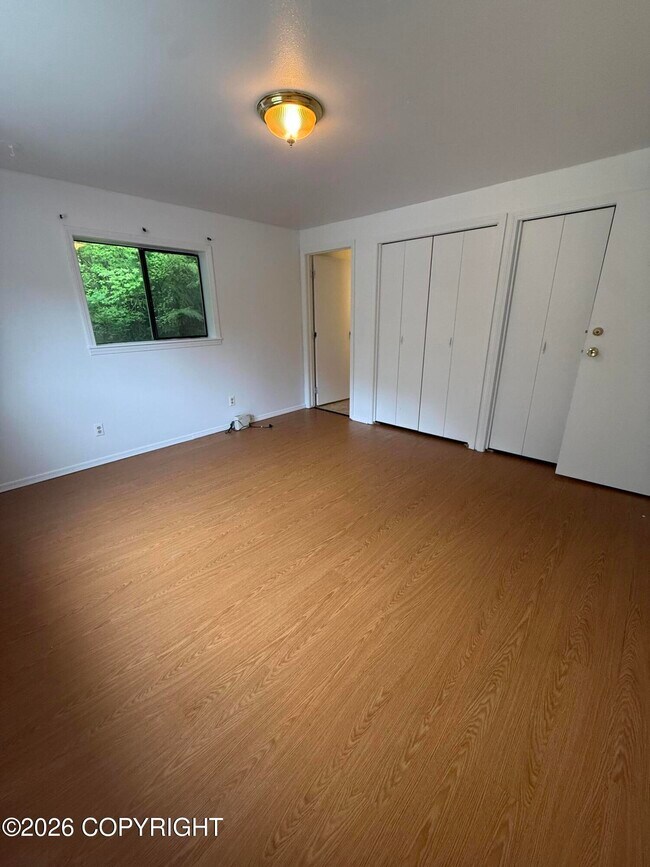 Foto del edificio - 1270/1272 E 5th St
