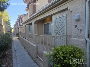 Building Photo - 1009 Nevada Sky St