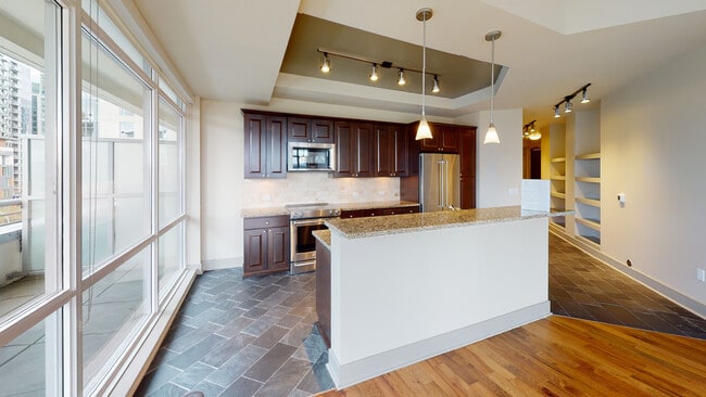 Interior Photo - TEN20