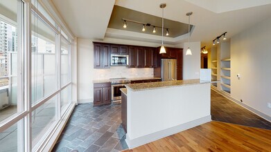 Interior Photo - TEN20