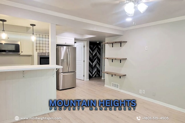 Building Photo - 6841 Countrywoods Cir