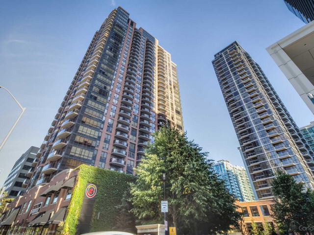 Building Photo - 33 Sheppard Av E